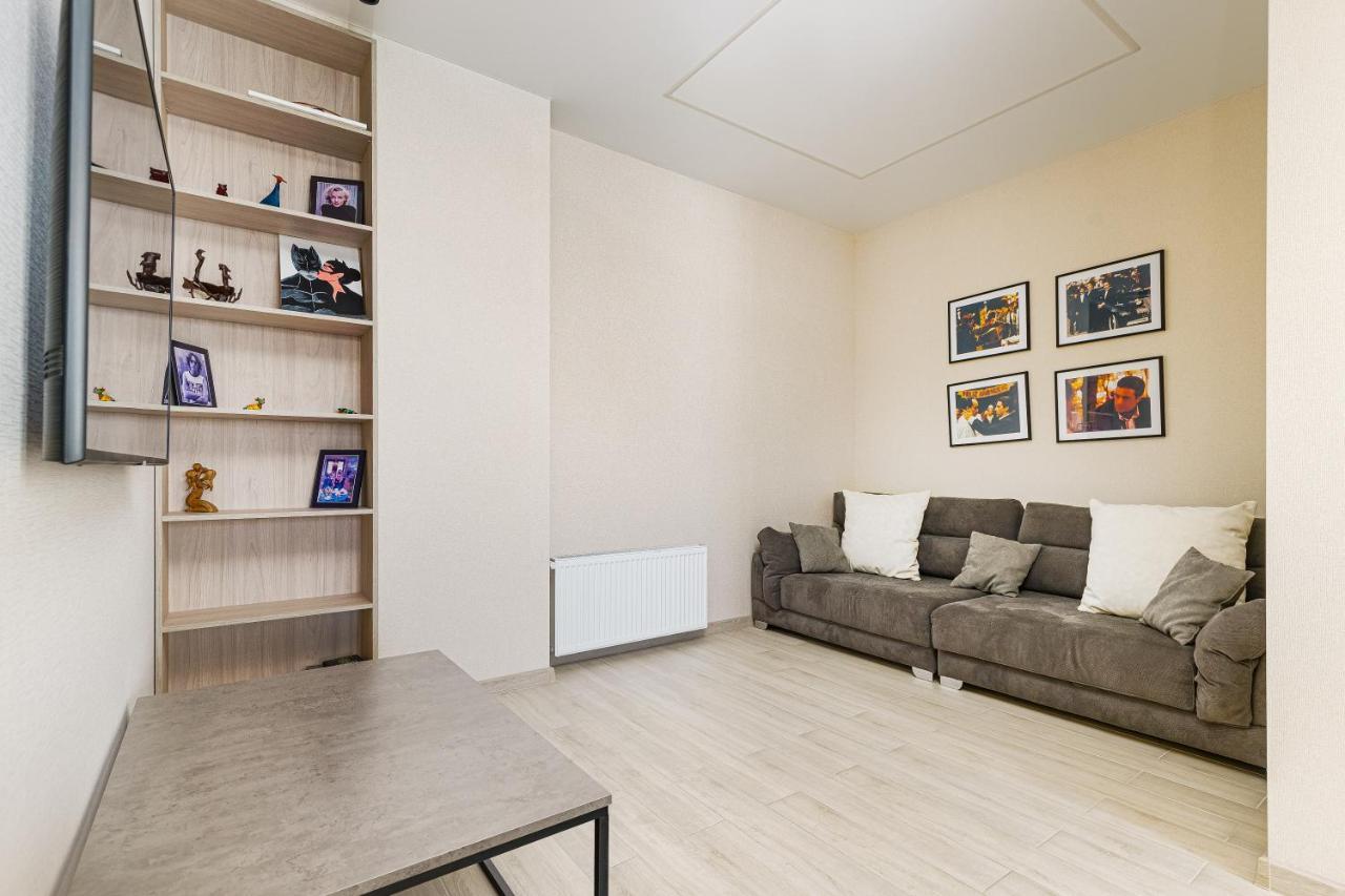 Sea Symphony Design Apartment Odessa Buitenkant foto