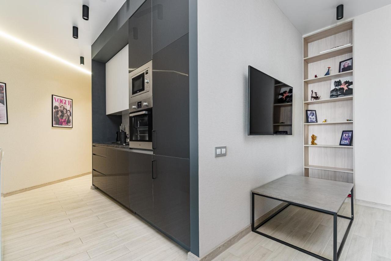 Sea Symphony Design Apartment Odessa Buitenkant foto